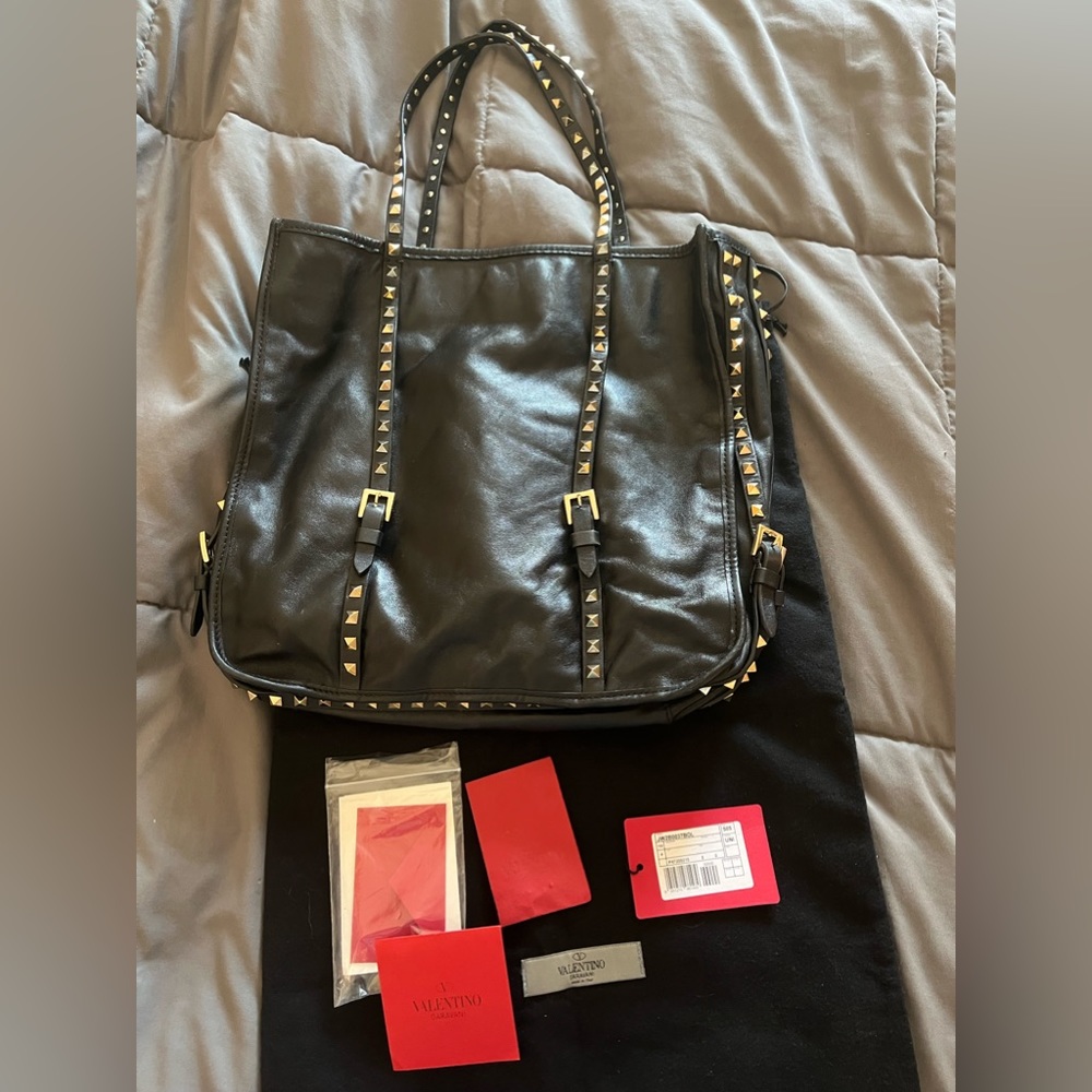🔥 VALENTINO GARAVANI black tote